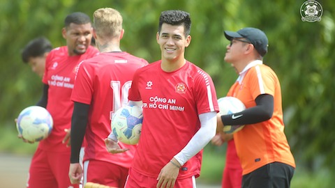 Trước trận Becamex TP.HCM vs CA TP.HCM: Ngày về của Tiến Linh  Trước trận Becamex TP.HCM vs CA TP.HCM: Ngày về của Tiến Linh